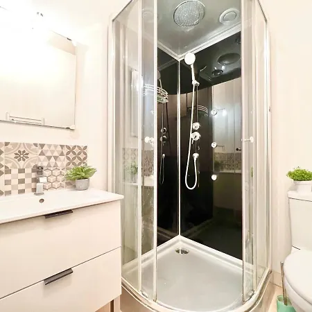 Apartment Le Philadelphie A 2 Min De La Gare De Poitiers