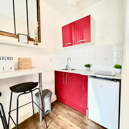 Apartment Le Philadelphie A 2 Min De La Gare De Poitiers